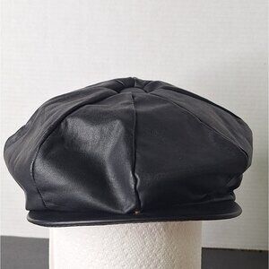 Vintage HENSCHEL HAT - Genuine Leather Biker/Newsboy, Cap black Size Small
